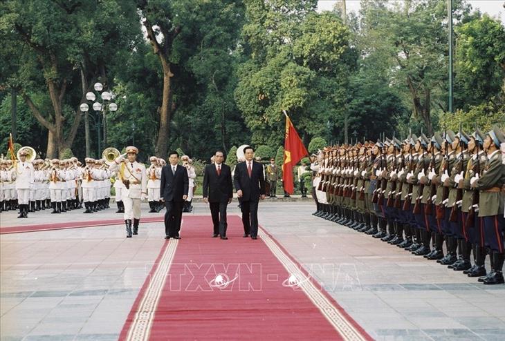 Tổng Bí thư, Chủ tịch Trung Quốc Hồ Cẩm Đào thăm hữu nghị chính thức Việt Nam (15-17/11/2006)