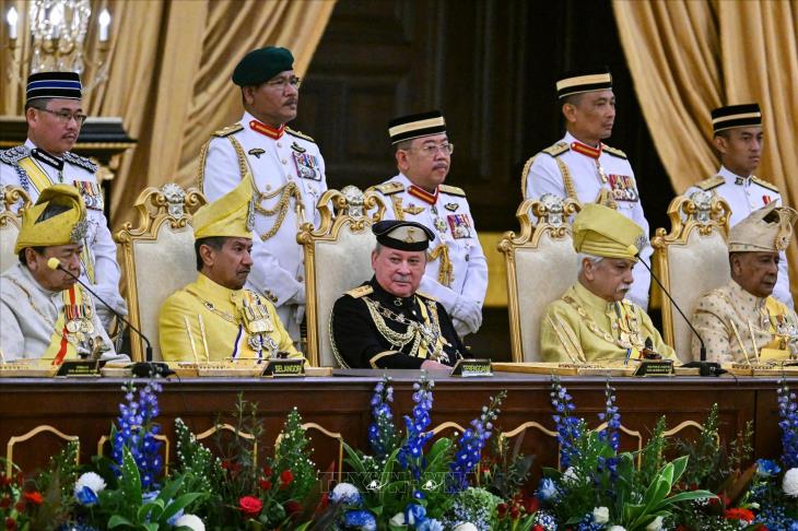 Quốc vương thứ 17 của Malaysia đăng quang