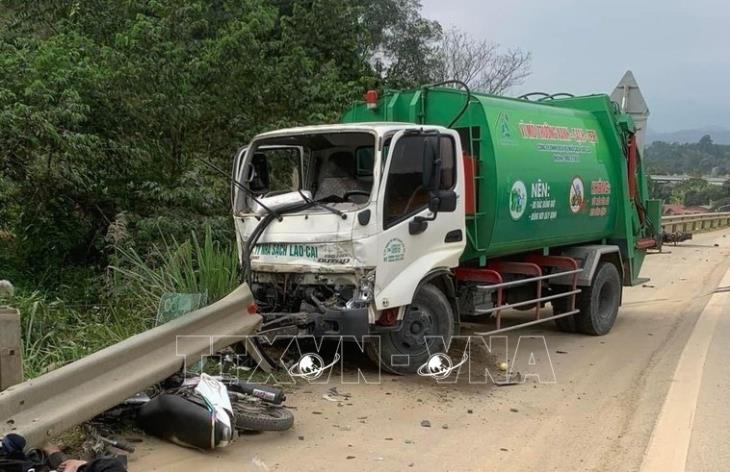 Tai nạn trên cao tốc Nội Bài-Lào Cai làm 4 người tử vong (14/2/2024)