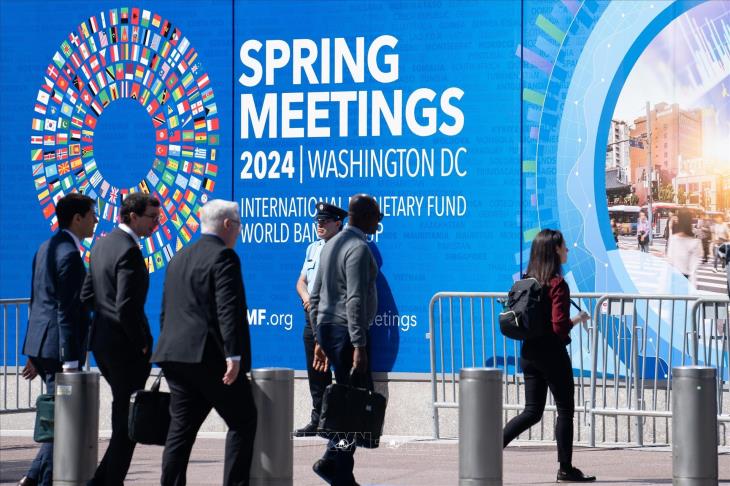IMF nâng dự báo tăng trưởng kinh tế thế giới năm 2024