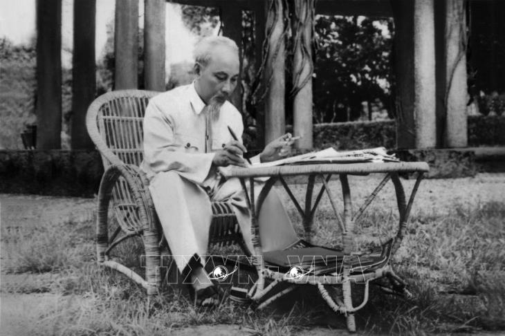 134 năm Ngày sinh Chủ tịch Hồ Chí Minh (19/5/1890-19/5/2024): Cả cuộc đời vì nước, vì dân