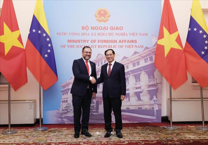 Bộ trưởng Bộ Ngoại giao Cộng hòa Boliva Venezuela Yvan Gil Pinto thăm chính thức Việt Nam (7-8/6/2024)