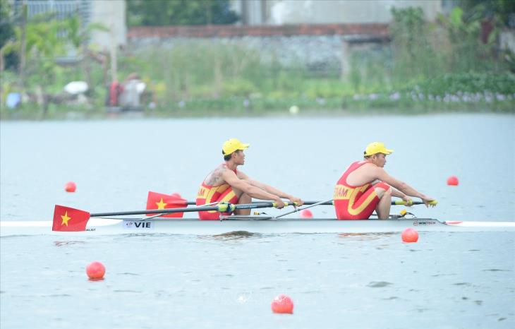Môn đua thuyền