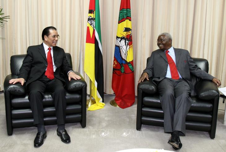 Tổng Bí thư Nông Đức Mạnh thăm cấp Nhà nước Cộng hòa Mozambique (4 - 6/4/2008)