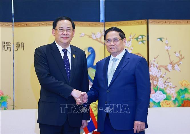 Thủ tướng Chính phủ Phạm Minh Chính gặp Thủ tướng Lào Sonexay Siphandone nhân chuyến tham dự Hội nghị GMS 8, ACMECS 10 và CLMV 11 tại Trung Quốc (6/11/2024)