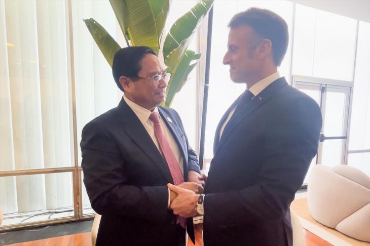 Thủ tướng Phạm Minh Chính gặp Tổng thống Pháp Emmanuel Macron nhân dịp tham dự Hội nghị thượng đỉnh G20 tại Brazil (18/11/2024)