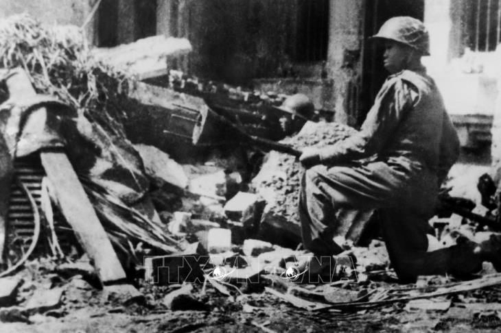   Toàn quốc kháng chiến (19/12/1946)