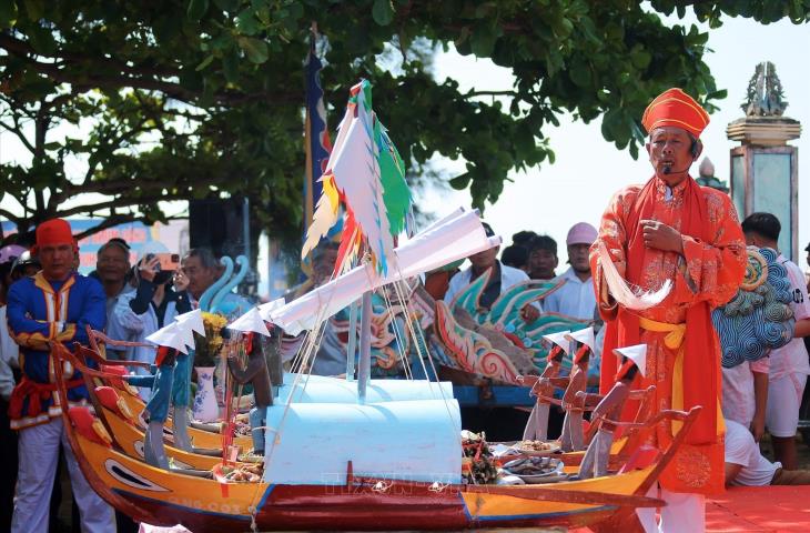 Lễ khao lề thế lính Hoàng Sa - thông điệp chủ quyền biển đảo Việt Nam