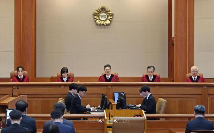 Tòa án Hiến pháp Hàn Quốc tuyên Tổng thống Yoon Suk Yeol vi phạm Hiến pháp