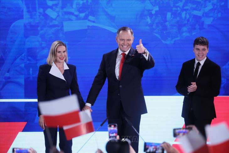 Nhà sử học Karol Nawrocki đắc cử Tổng thống Ba Lan