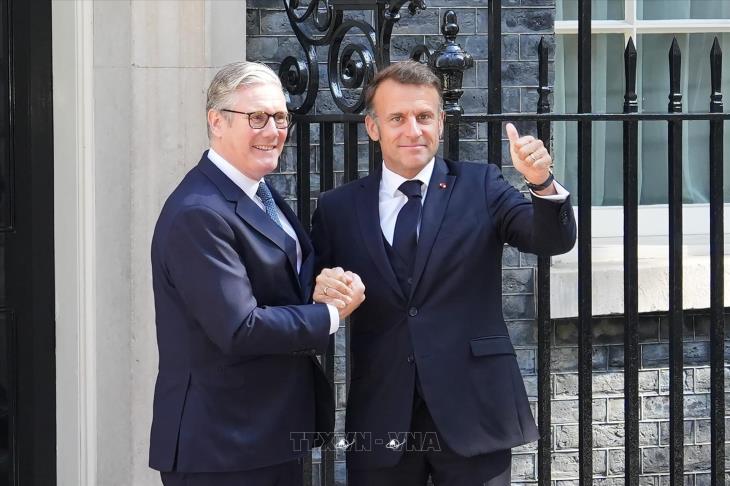 Tổng thống Pháp Emmanuel Macron thăm cấp nhà nước Anh