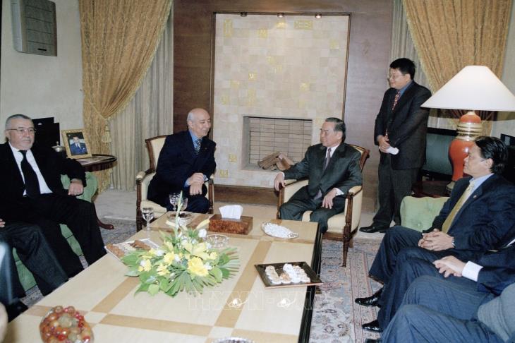 Thủ tướng Phan Văn Khải thăm chính thức Vương quốc Maroc (17-20/11/2004)