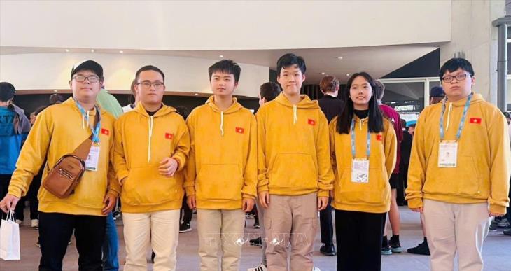 Olympic Toán học quốc tế 2025