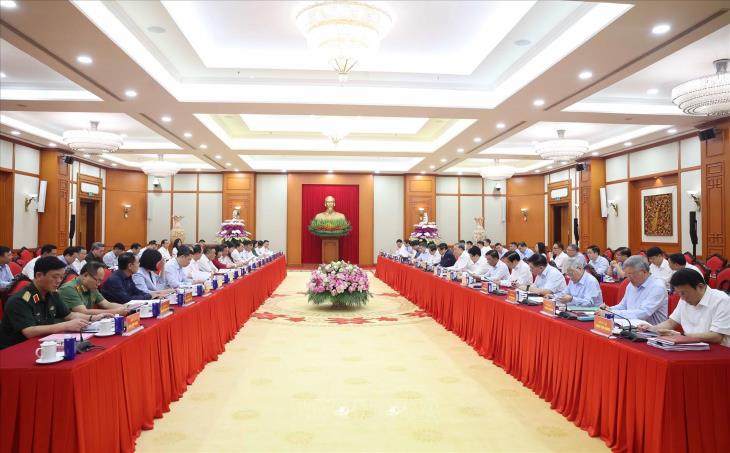 Tổng Bí thư chủ trì cuộc làm việc của Bộ Chính trị với Ban Thường vụ Thành uỷ Hà Nội và Ban Thường vụ Thành uỷ Thành phố Hồ Chí Minh