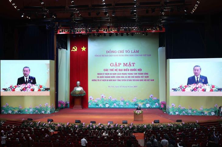 Tổng Bí thư Tô Lâm gặp mặt các thế hệ Đại biểu Quốc hội