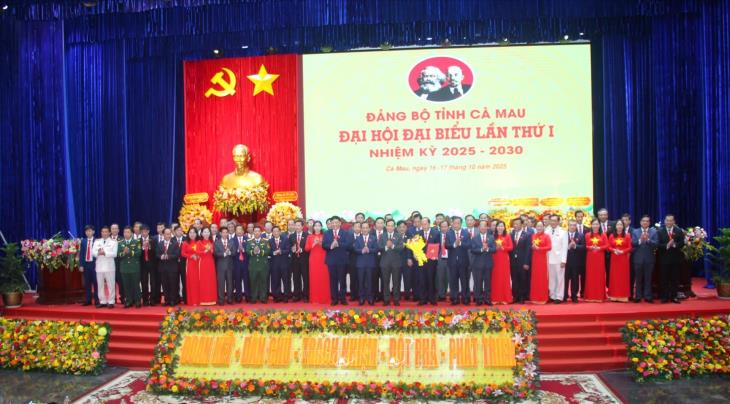 Nhân sự tỉnh Cà Mau