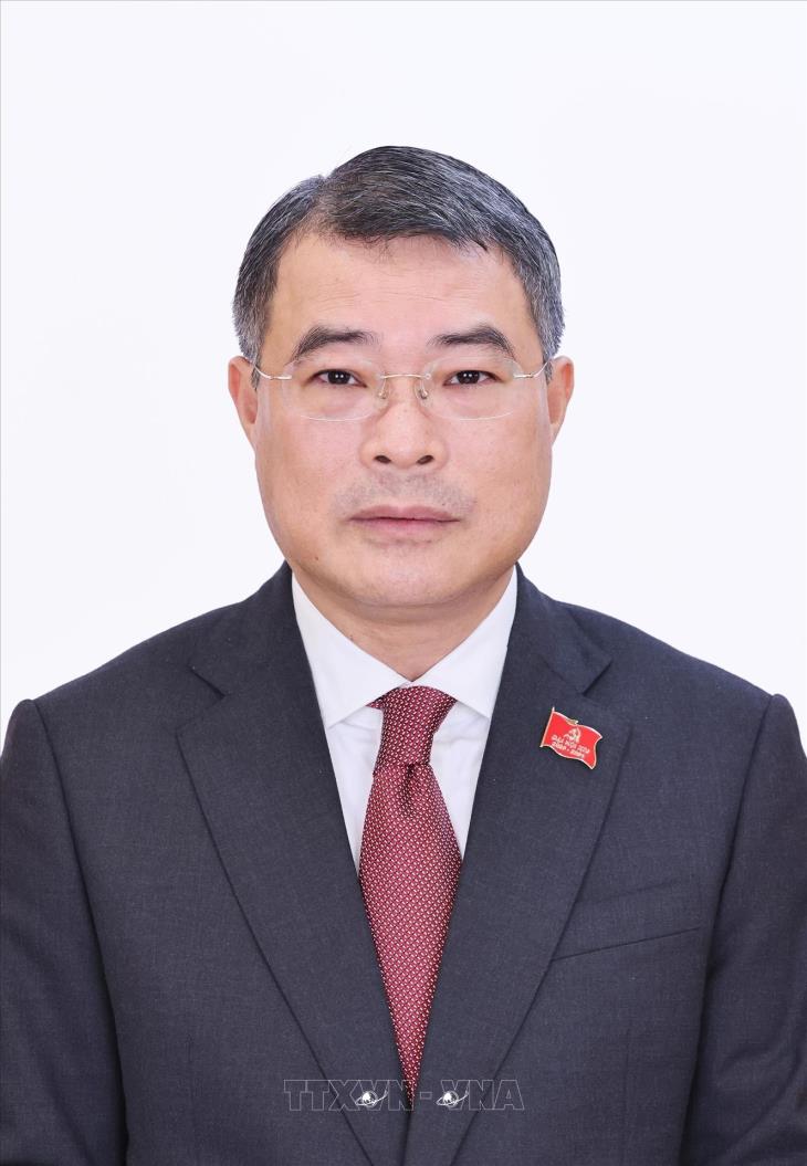Lê Minh Hưng