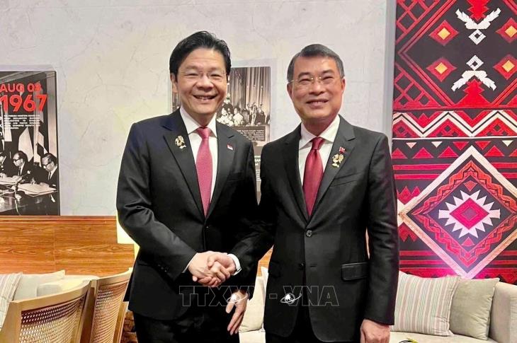 Thủ tướng Lê Minh Hưng tiếp xúc song phương Thủ tướng Singapore Lawrence Wong tại Hội nghị Cấp cao ASEAN 48 (8/5/2026)