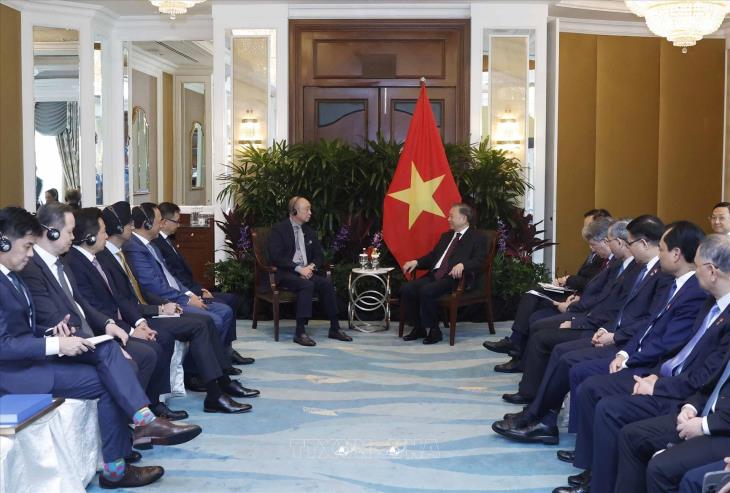 Tổng Bí thư, Chủ tịch nước Tô Lâm tiếp lãnh đạo các doanh nghiệp và tổ chức tài chính lớn của Singapore