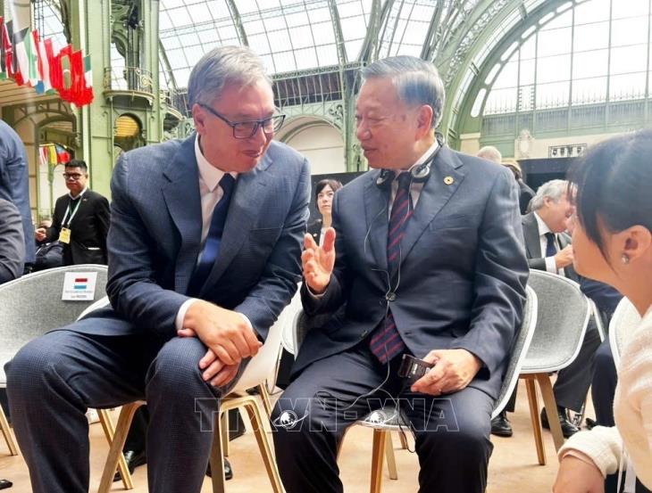 Tổng Bí thư, Chủ tịch nước Tô Lâm gặp Tổng thống Serbia Aleksandar Vucic nhân dịp tham dự Hội nghị Thượng đỉnh Không gian vũ trụ tại Paris, Pháp (10/9/2026)
