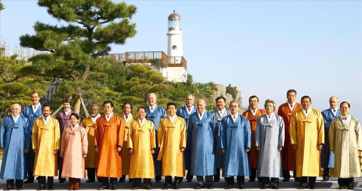 Tuần lễ Cấp cao APEC lần thứ 13 tại Busan, Hàn Quốc (12-19/11/2005)