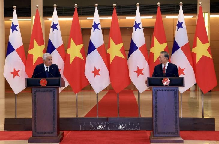 Tổng Bí thư, Chủ tịch nước Tô Lâm và Tổng thống Cộng hòa Panama gặp gỡ báo chí