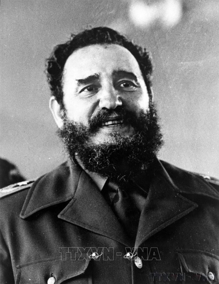 Fidel Castro (1926 - 2016)
